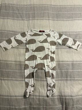 Milkbarn Whale Snap Footie Pajama 6-9M